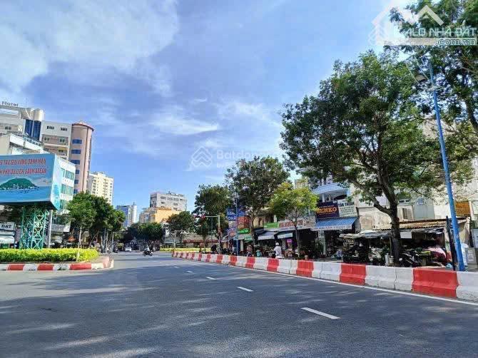 Cho thuê tòa nhà 11 tầng mới xây đủ gpxd, pccc, trung tâm phường 8, vũng tàu  giá 