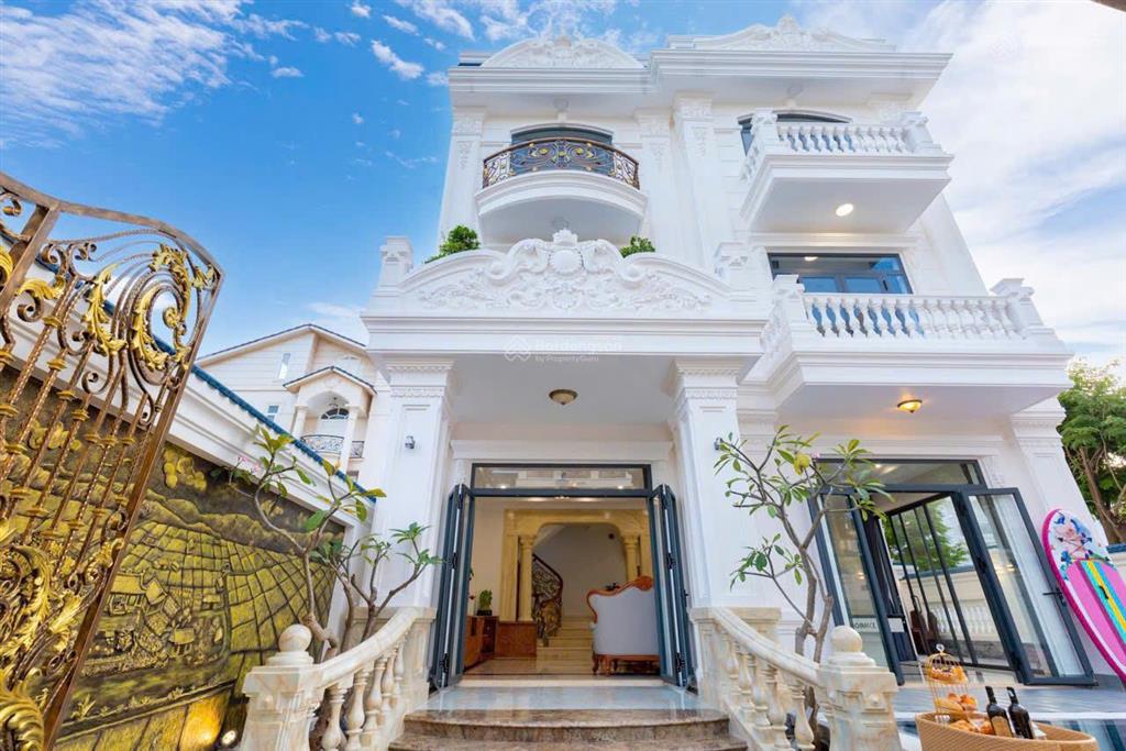 Ngộp! giảm gấp 10 tỷ  biệt thự đẳng cấp cách biển bãi sau chỉ 200m  thu nhập 90 triệu/tháng