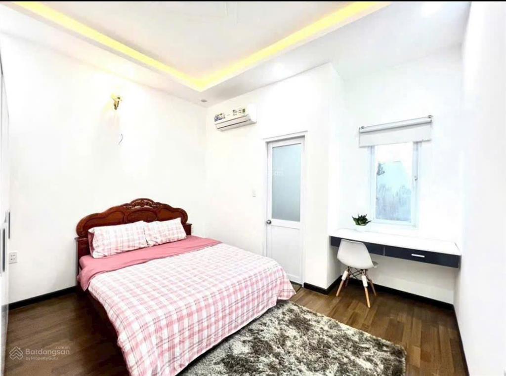 Cho thuê nhà 1 trệt 2 lầu, hẻm ô tô, phan chu trinh  gần biển  full nội thất đẹp