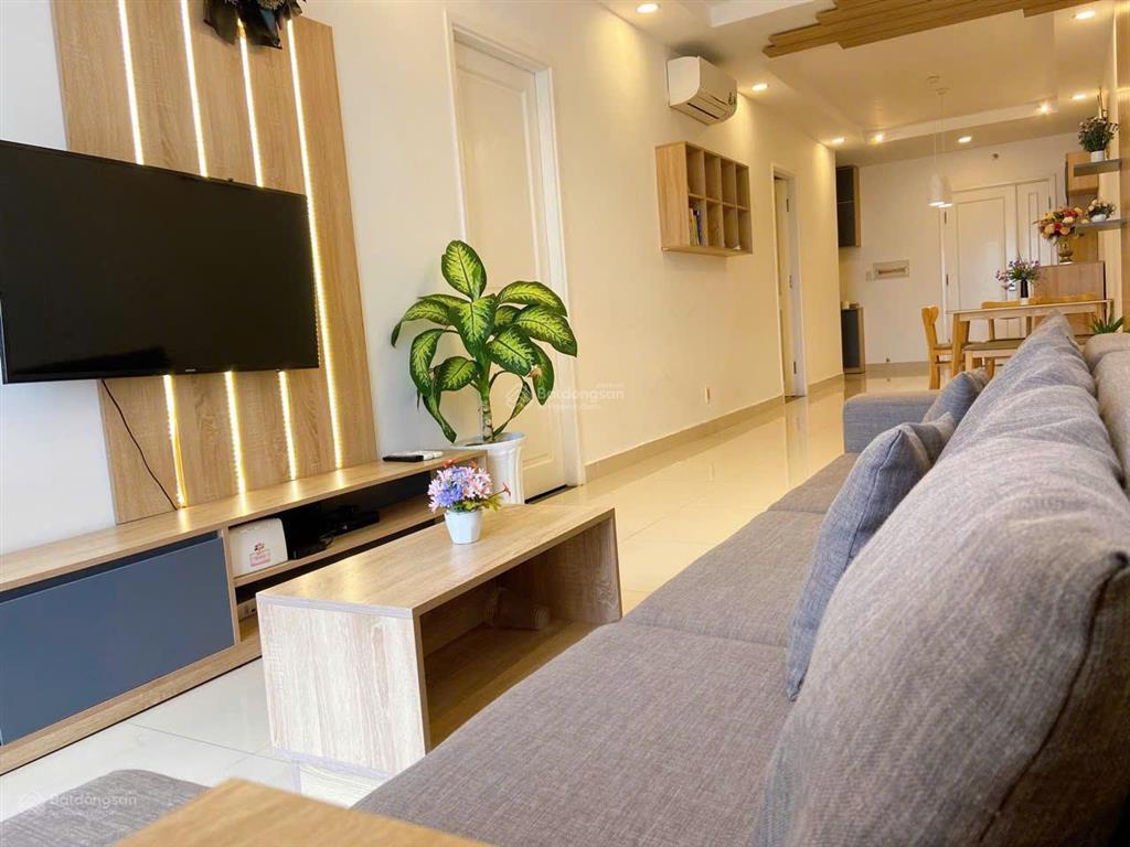Cho thuê căn hộ 2pn 2wc  vũng tàu melody, tầng cao view biển  chỉ 10 triệu/tháng