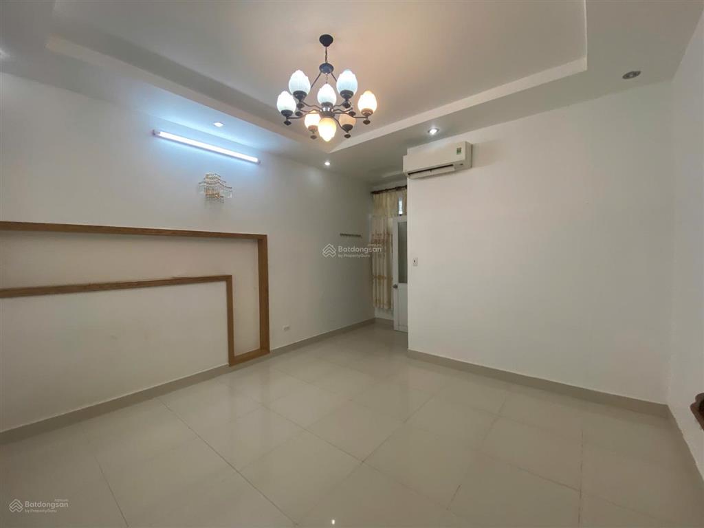 Cho thuê nhà phố 1 trệt 2 lầu trục chính kđt chí linh  72m (4,5x16)  giá 11 triệu/tháng