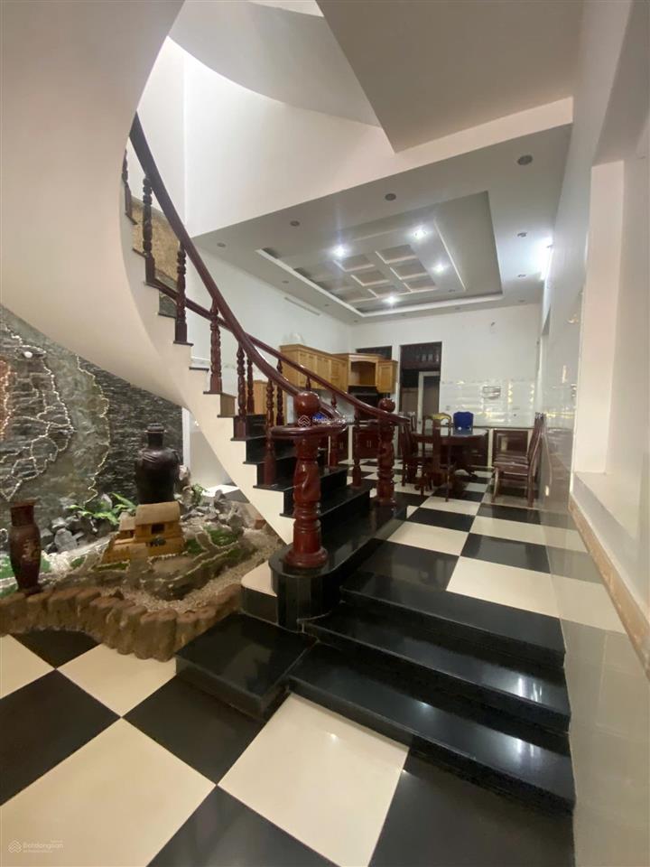 Cho thuê nhà phố 1 trệt 2 lầu trục chính kđt chí linh  72m (4,5x16)  giá 11 triệu/tháng