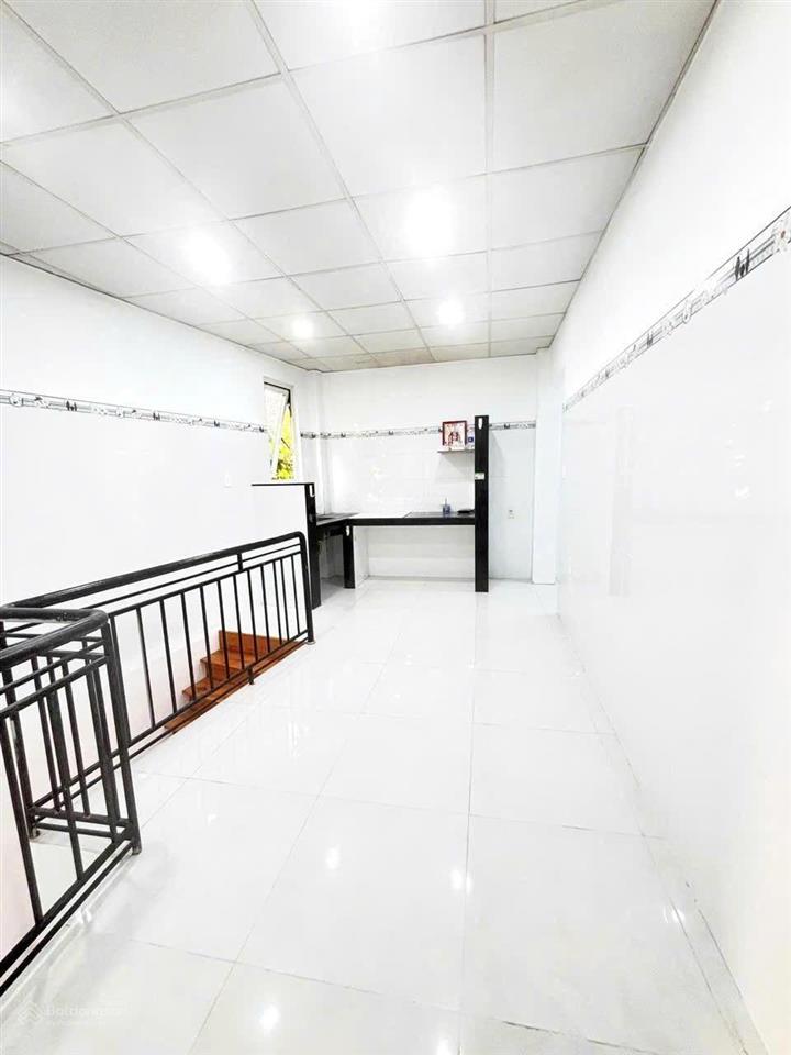 (hiếm) mặt tiền ngang 7m cho thuê, nhà 1 trệt 1 lầu  phường vũng tàu  chỉ 15tr/tháng