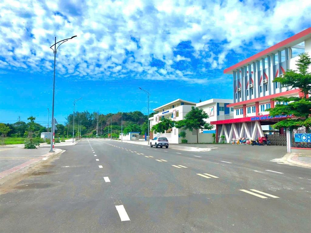 Bán đất tđc 10ha (seaview)  view công viên  đường 17m  79,6m2  đông nam  chỉ 8,1 tỷ