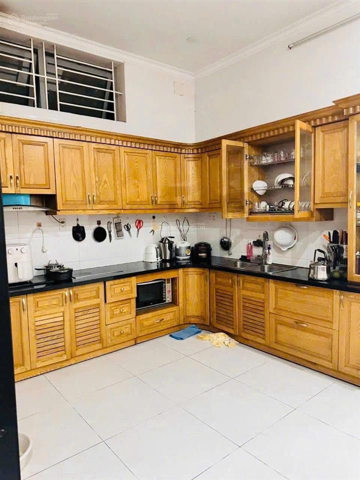 Căn góc cho thuê nhà 3 tầng đường lê quang định, vũng tàu  chỉ 15 triệu/tháng