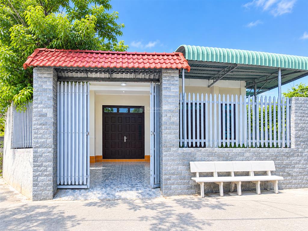 Bán nhà mặt tiền 11m, cấp 4 góc 2 mặt hẻm làng du lịch chí linh vũng tàu  nghỉ dưỡng