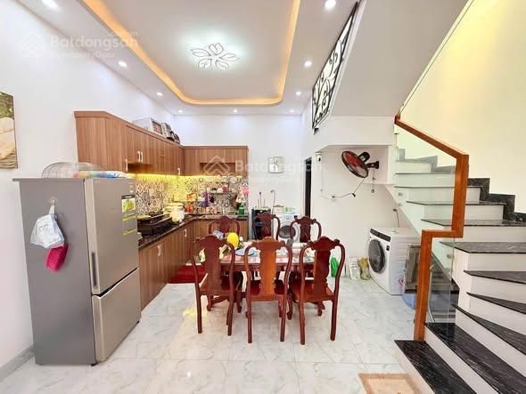 Bán căn nhà mới tinh 2 tầng, bãi trước vũng tàu, nội thất đẹp, ngang 5m, chỉ 4,5 tỷ