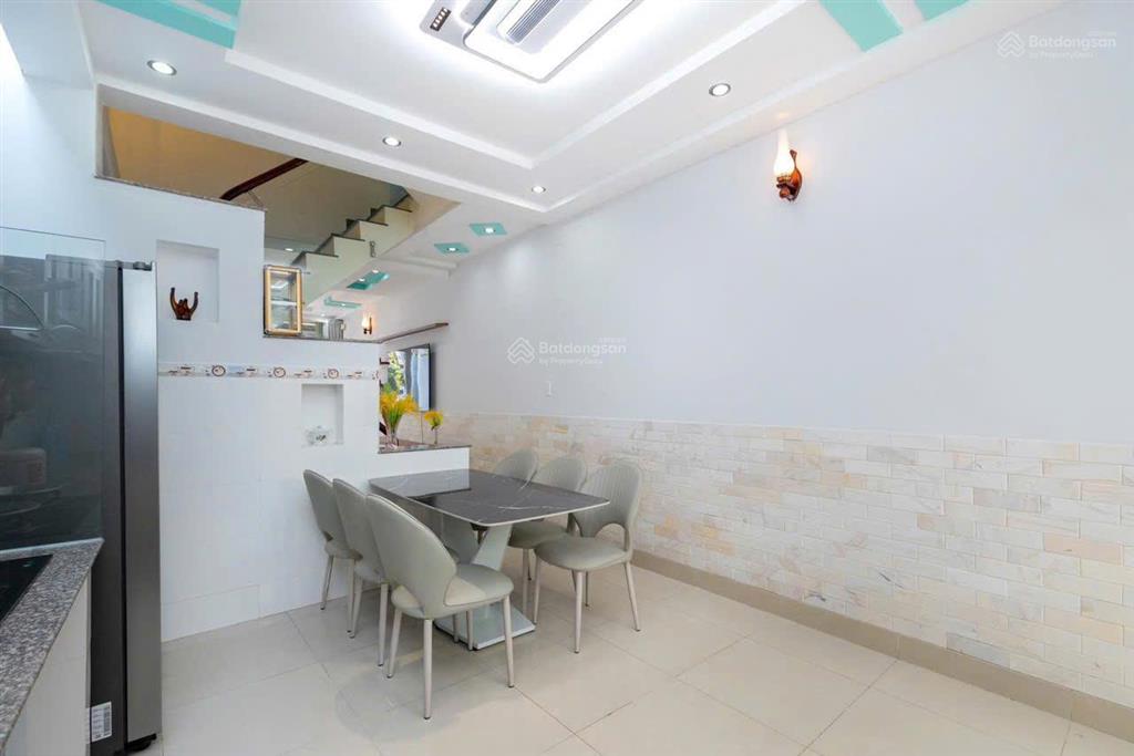 Cho thuê nhà hẻm ô tô nguyễn trường tộ cách biển 500m  full nội thất 15 triệu/tháng