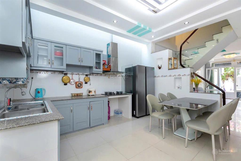 Cho thuê nhà hẻm ô tô nguyễn trường tộ cách biển 500m  full nội thất 15 triệu/tháng