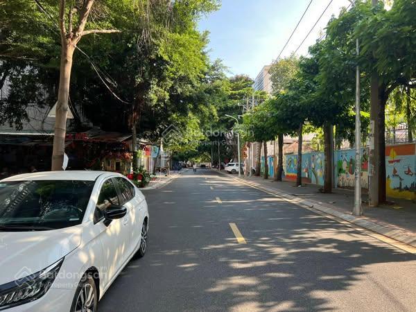 Cho thuê nhà 4 tầng nguyên căn huỳnh khương ninh vũng tàu, 4pn, 100m, giá 11 triệu/tháng