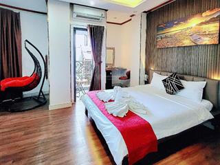 Sang khách sạn khu á châu 25 phòng lô góc giá 70 triệu/tháng