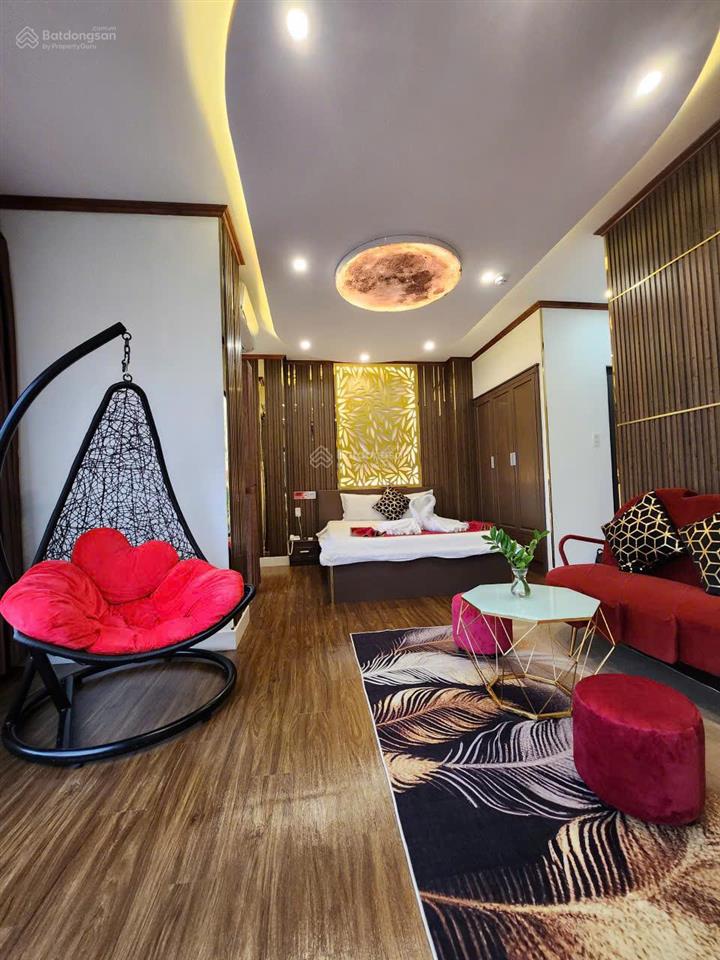 Sang khách sạn khu á châu 25 phòng lô góc giá 70 triệu/tháng