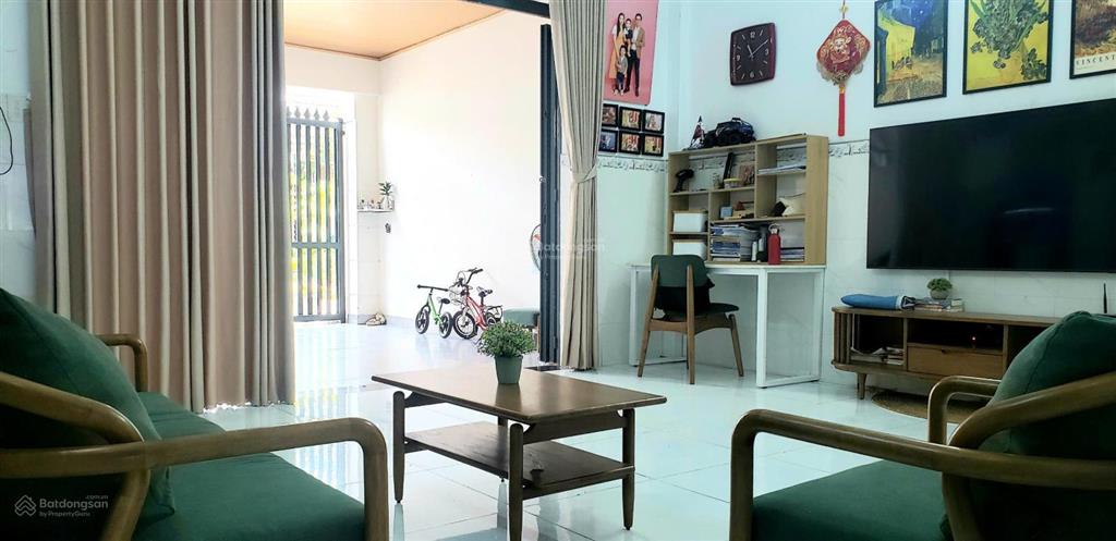 Chính chủ cần bán căn nhà cấp 4 100m2 full thổ cư sát bên đh bình dương.