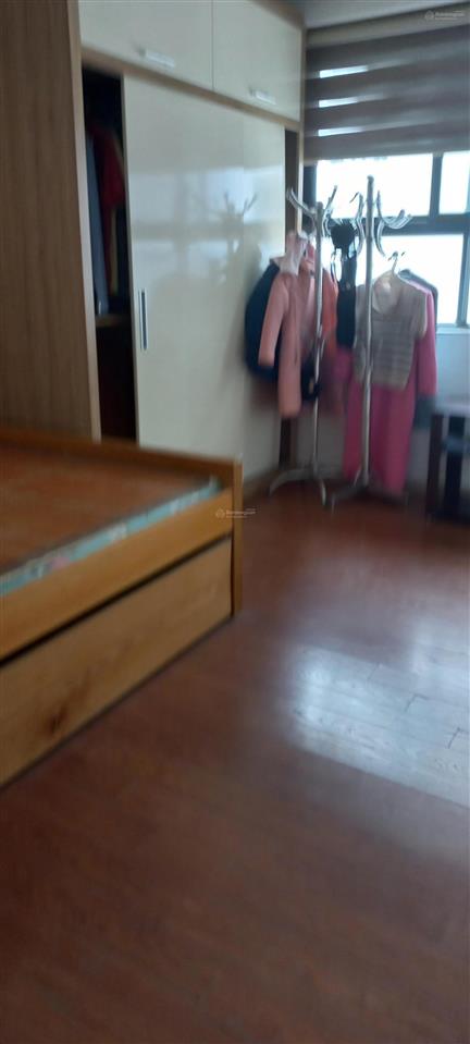 Cho thuê căn hộ chung cư, vào ở luôn. nội thất đầy đủ
