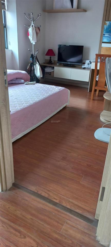 Cho thuê căn hộ chung cư, vào ở luôn. nội thất đầy đủ
