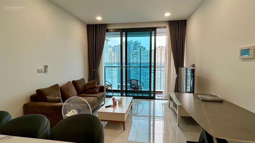 Cho thuê căn hộ sunwah pearl  view sông  chỉ 33 triệu 106m²  2pn + 1