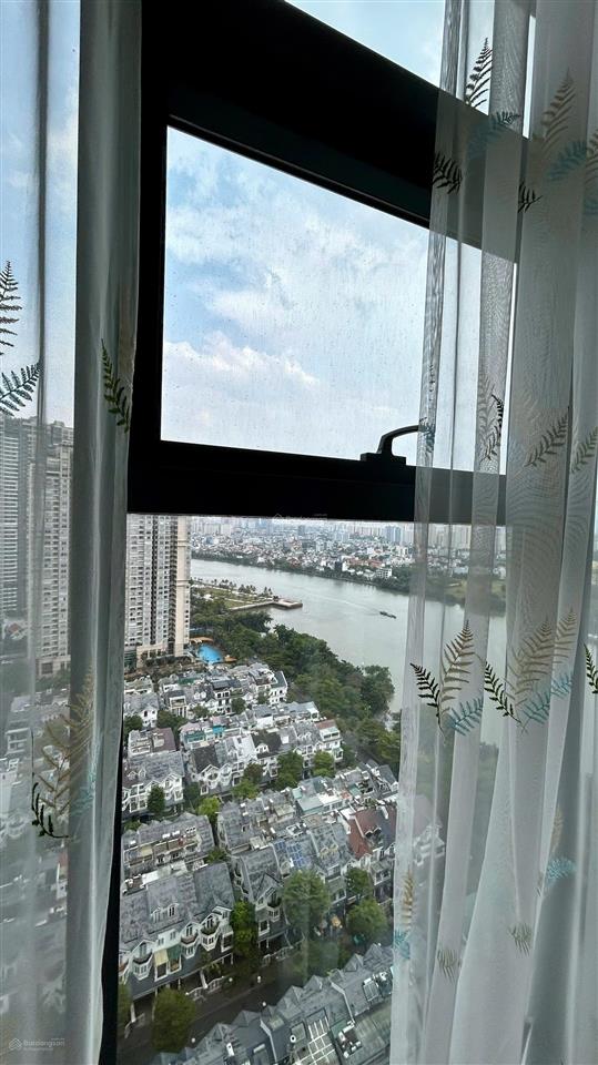 Cho thuê căn hộ sunwah pearl  view sông  chỉ 33 triệu 106m²  2pn + 1