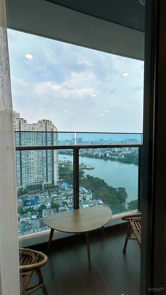 Cho thuê căn hộ sunwah pearl  view sông  chỉ 33 triệu 106m²  2pn + 1