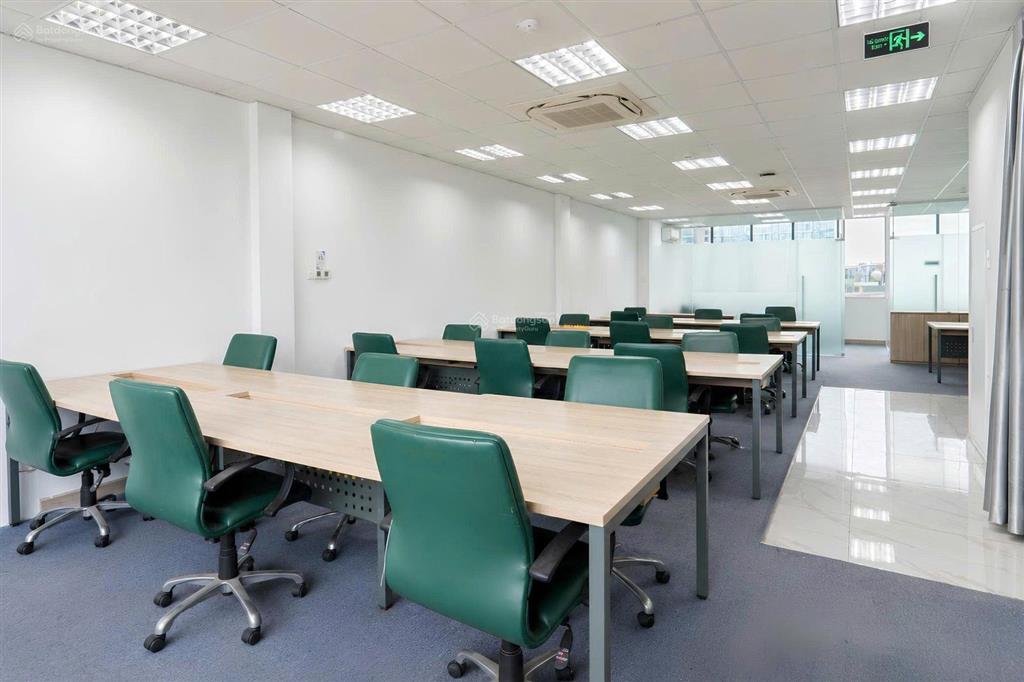 Cho thuê văn phòng full nội thất như ảnh tại mặt tiền đường trương văn bang, quận 2 cũ