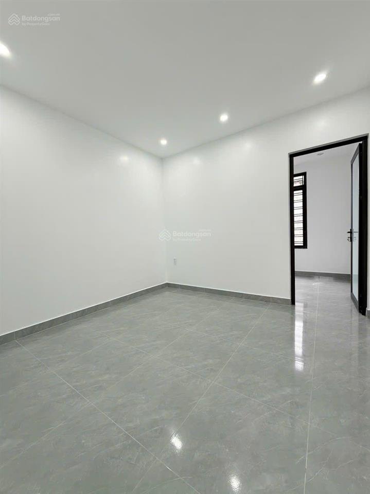 Dãy căn 3 nhà siêu đẹp tại phố nguyễn hữu tuệ