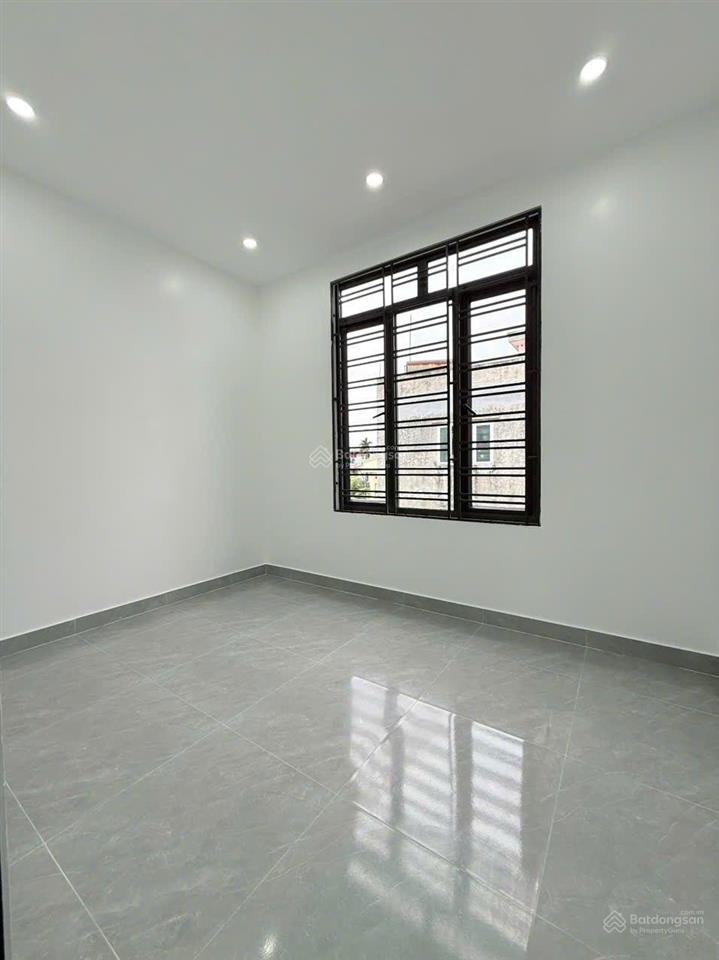 Dãy căn 3 nhà siêu đẹp tại phố nguyễn hữu tuệ