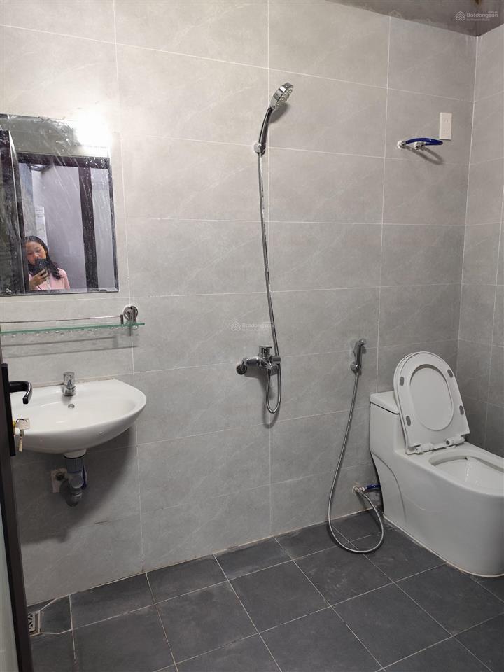 Nhà độc lập xây mới tại phương lưu  đông hải  kinh doanh được loại hình dịch vụ hoặc mở vp