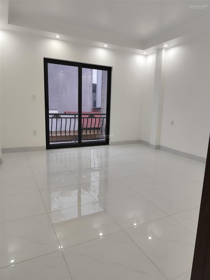 Nhà độc lập xây mới tại phương lưu  đông hải  kinh doanh được loại hình dịch vụ hoặc mở vp