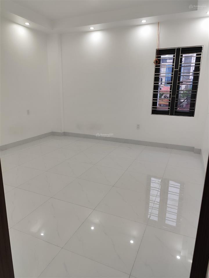 Nhà độc lập xây mới tại phương lưu  đông hải  kinh doanh được loại hình dịch vụ hoặc mở vp