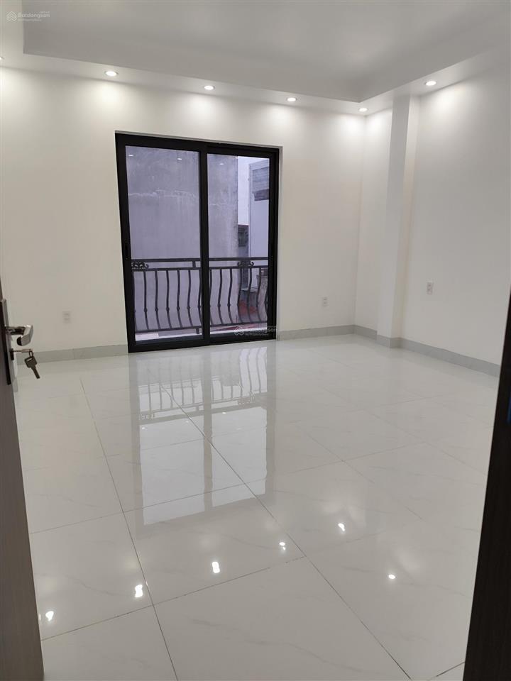 Nhà độc lập xây mới tại phương lưu  đông hải  kinh doanh được loại hình dịch vụ hoặc mở vp