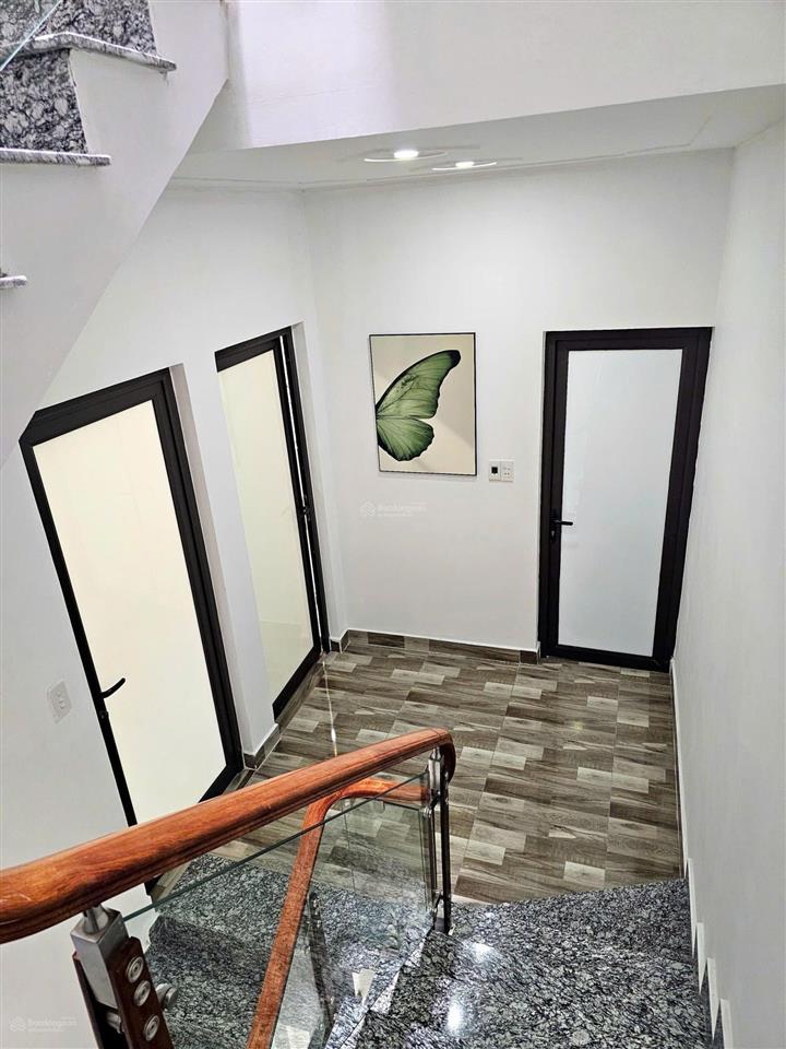 184 mặt trăng bán nhà ngay chợ cột đèn, ngõ nông, 30 bước chân ra thiên đường ẩm thực