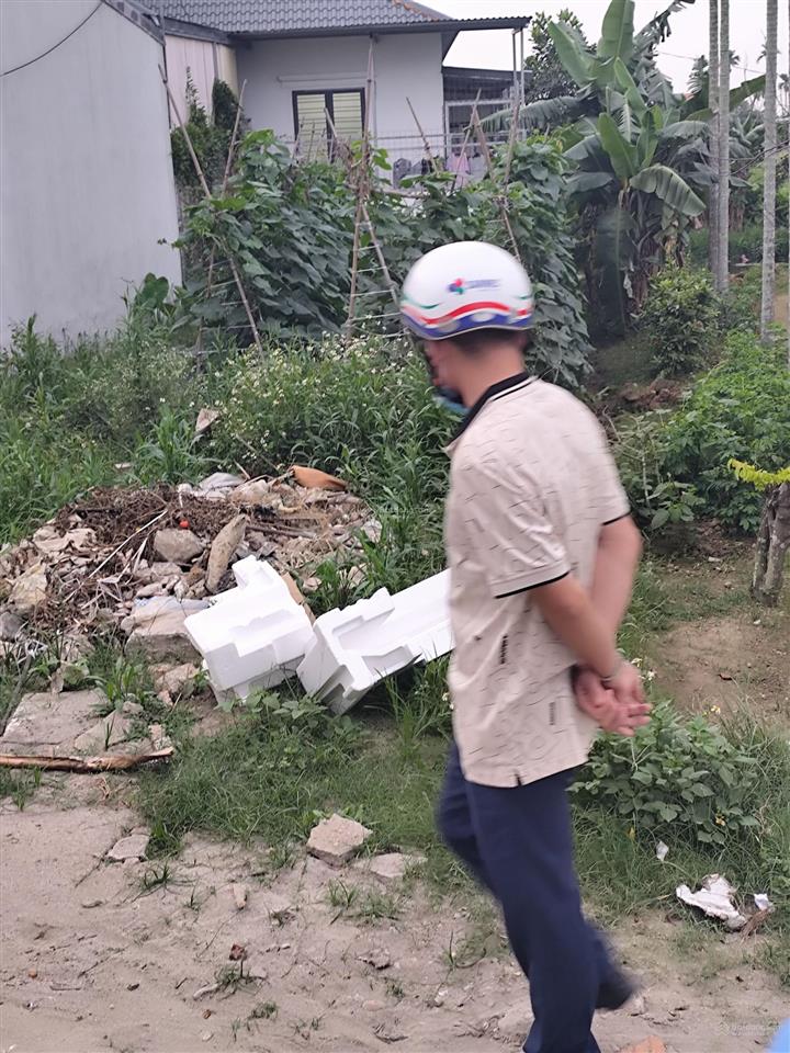 Chính chủ bán đất tại đào yêu  hồng thái nay là phường an hải. nằm ngay gần trục đường chính
