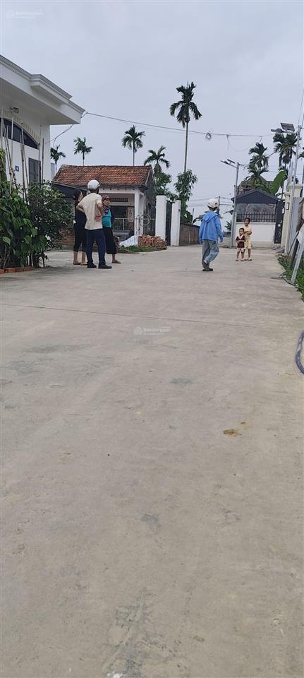 Chính chủ bán đất tại đào yêu  hồng thái nay là phường an hải. nằm ngay gần trục đường chính