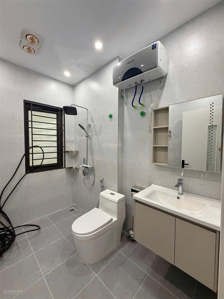 186 mg bán nhà mặt ngõ phương lưu thông bùi thị từ nhiên, ô tô sát nhà