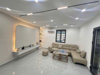 279 mt / bán nhà đường trần nguyên hãn