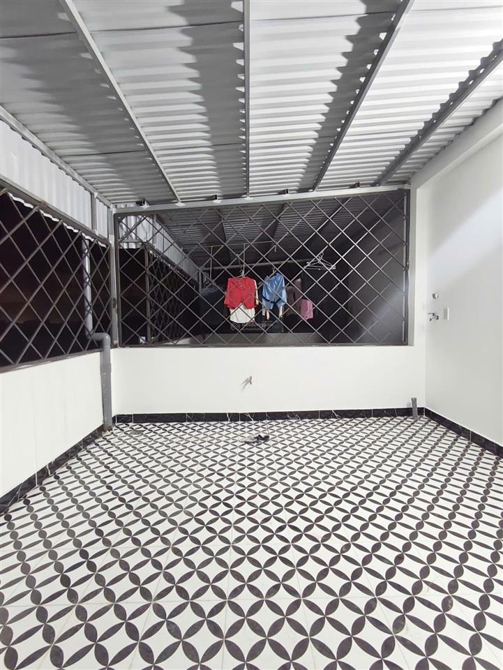 269 v bán nhà phủ thượng đoạn xây mới cách mặt đường 65 m, ngõ thông các ngả