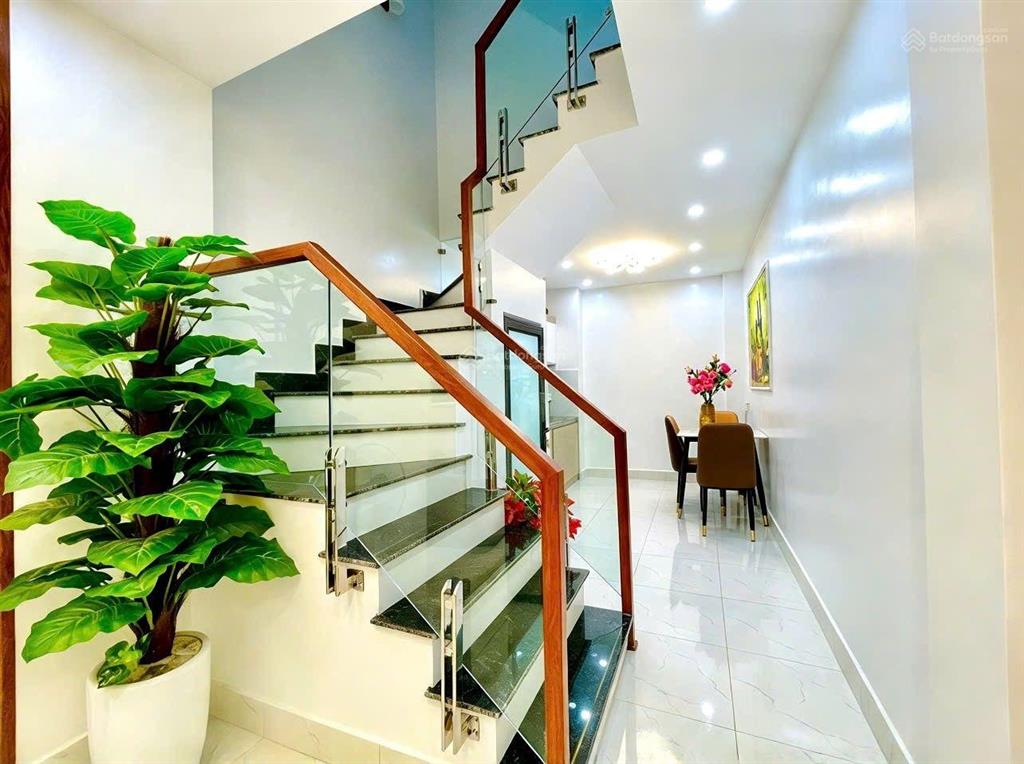 2310mt // bán nhà ngõ 185 tôn đức thắng