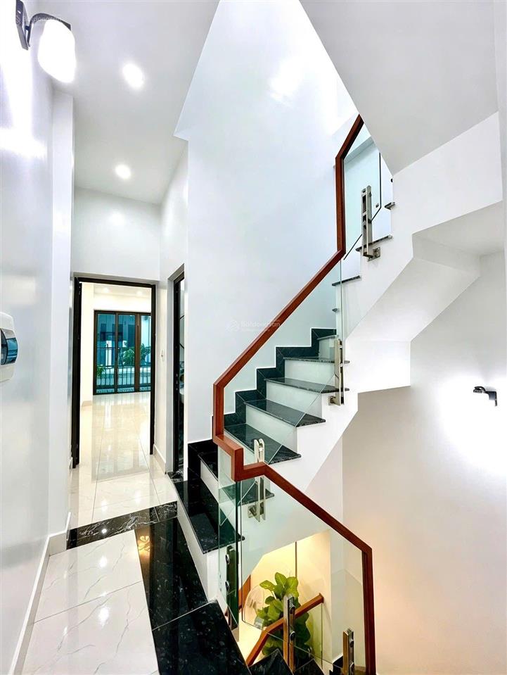 2310mt // bán nhà ngõ 185 tôn đức thắng