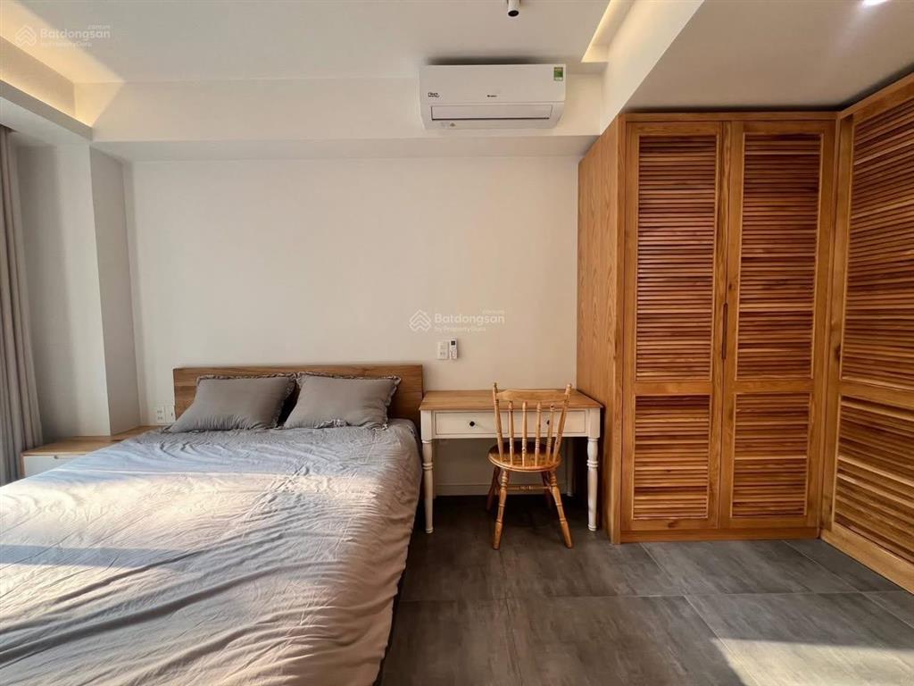 Cho thuê căn hộ 1pn, 1pk 60m2 chỉ 10tr gần lotte mart, cầu kênh tẻ, rmit,đh tđt, khu đô thị him lam