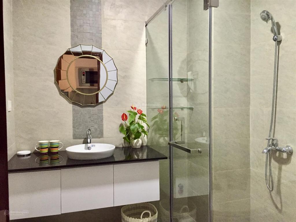 Cho thuê căn hộ 1pn 55m2 chỉ 10tr5 gần chợ bến thành, saigon centre  takashimaya, đh kh  tn