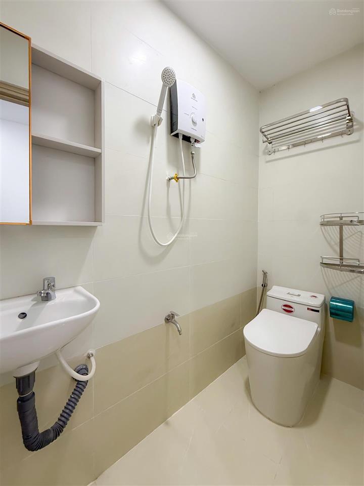 Cho thuê căn hộ 2pn 50m2 chỉ 10tr gần lotte mart, cầu kênh tẻ, rmit, đh tđt