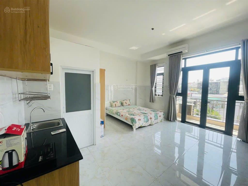 Cho thuê căn hộ studio ban công 27m² chỉ 4tr2 gần ufm, kcx tân thuận, cầu phú mỹ