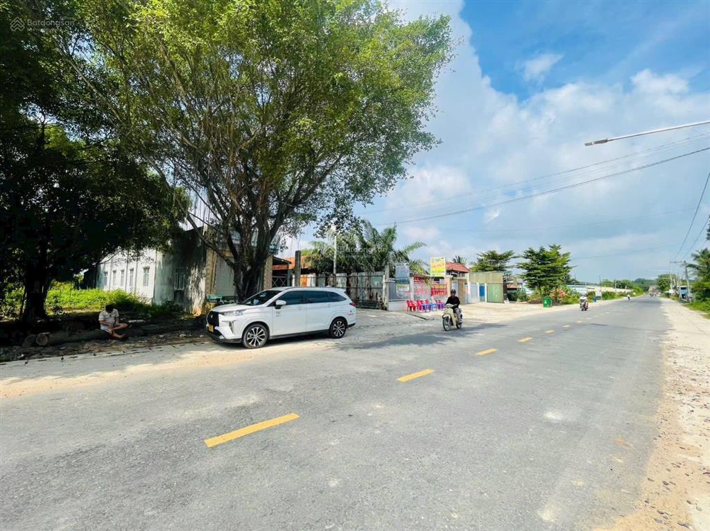 Bán gấp đất đẹp đường nông trường cách đt782 chỉ 900m, kcn phước đông chỉ 2km, đường dẫn cao tốc