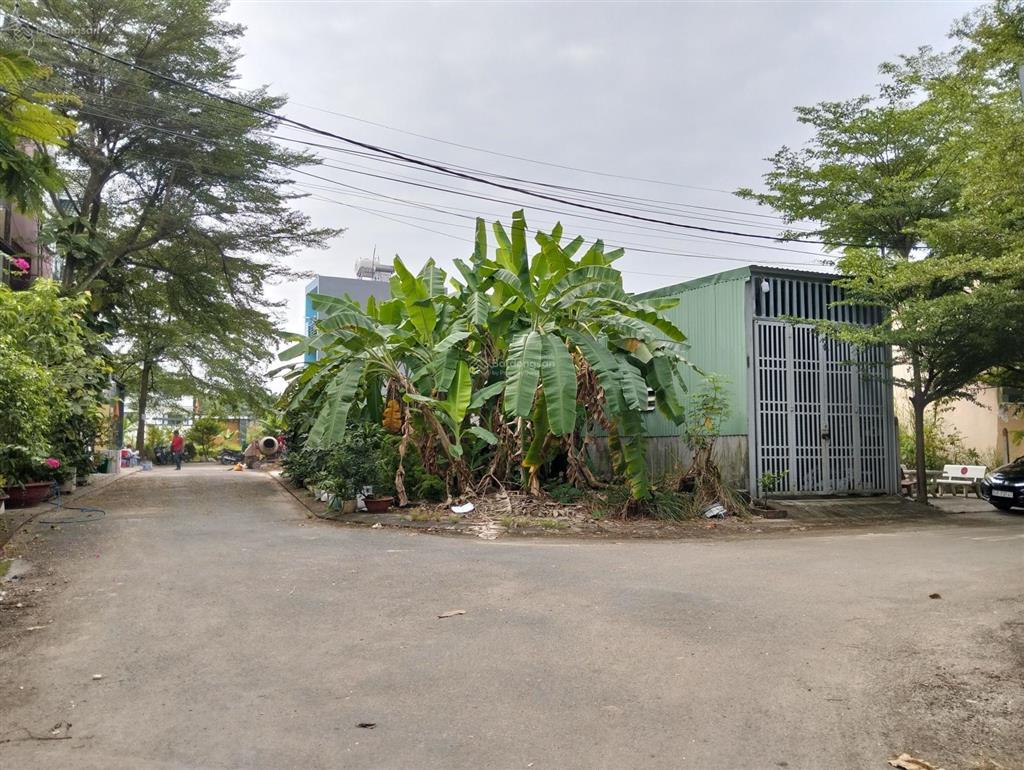 Bán lô đất nền góc 2 mặt tiền cực đẹp 92m2 ( 6.4m14.5m) đường số 1 long trường. chỉ 4.5 tỷ bớt lộc