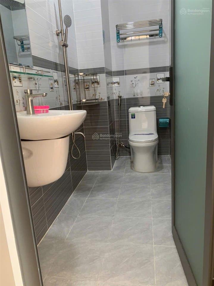 Bán nhà 4 tầng mới 3 mặt tiền 68m2, 5pn, 5wc đường số 10 tăng nhơn phú b quận 9. giá 7.5 tỷ bớt lộc
