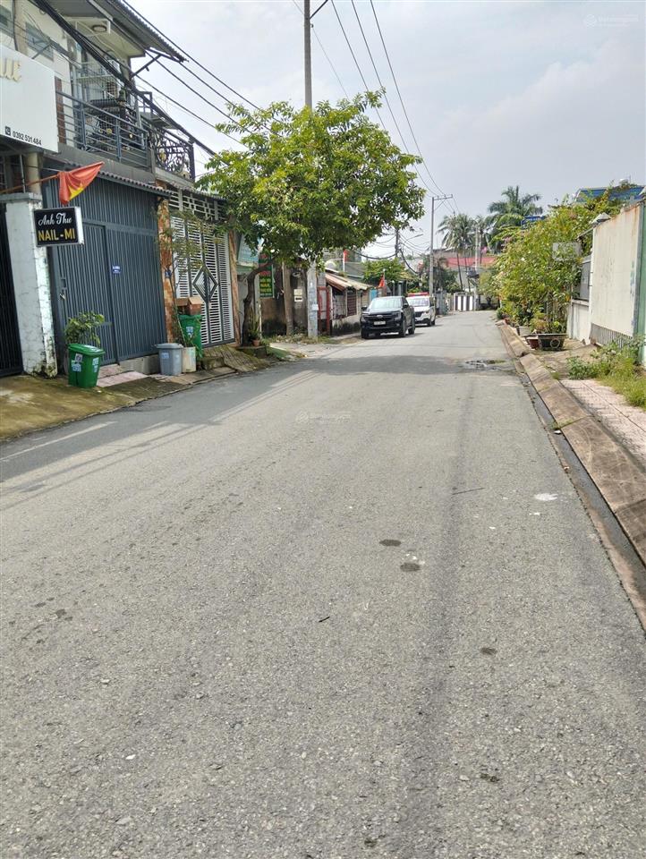 Bán lô đất nền cực hiếm vị trí đẹp, giá tốt đường 102 tăng nhơn phú b quận 9, 54m2. giá chỉ 4.5 tỷ
