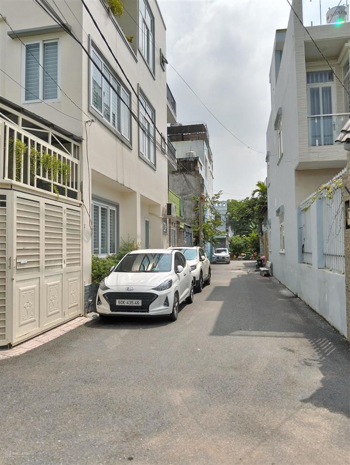 Bán lô đất nền cực hiếm vị trí đẹp, giá tốt đường 102 tăng nhơn phú b quận 9, 54m2. giá chỉ 4.5 tỷ
