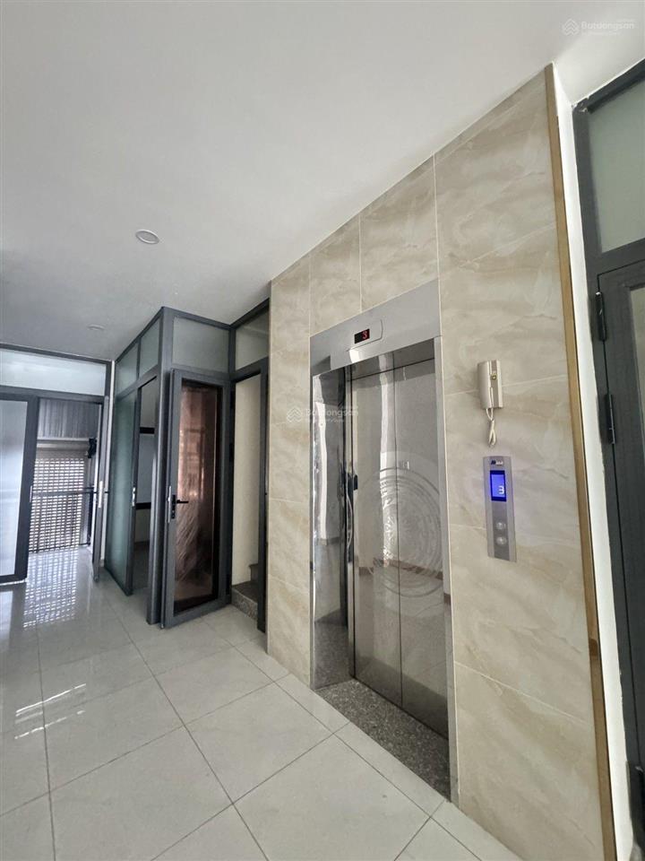 Bán tòa nhà dịch vụ, nhà mặt tiền kinh doanh sầm uất đường võ văn ngân. tổng giảm 3 tỷ. chỉ 27 tỷ.