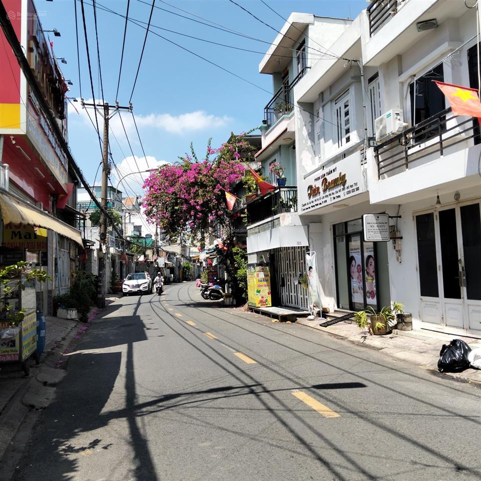 Bán nhà mặt tiền đường nam hòa ( đinh củng viên ) phước long a quận 9. ôtô thông tứ tung. giá 7 tỷ.