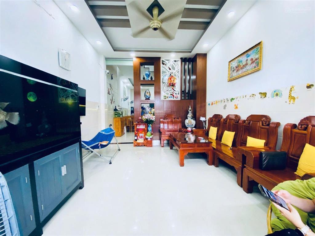 Bán nhà 3 tầng đúc kiên cố đường dương đình hội tăng nhơn phú b. đường ôtô đỗ cửa. giá 6 tỷ bớt lộc