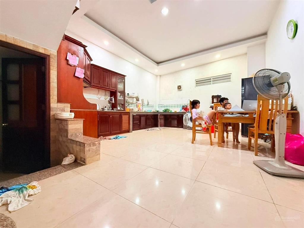 Nhà bán quận 9. nhà đẹp giá rẻ quận 9. nhà 100m² quận 9. nhà 4 tầng phường tăng nhơn phú b quận 9.